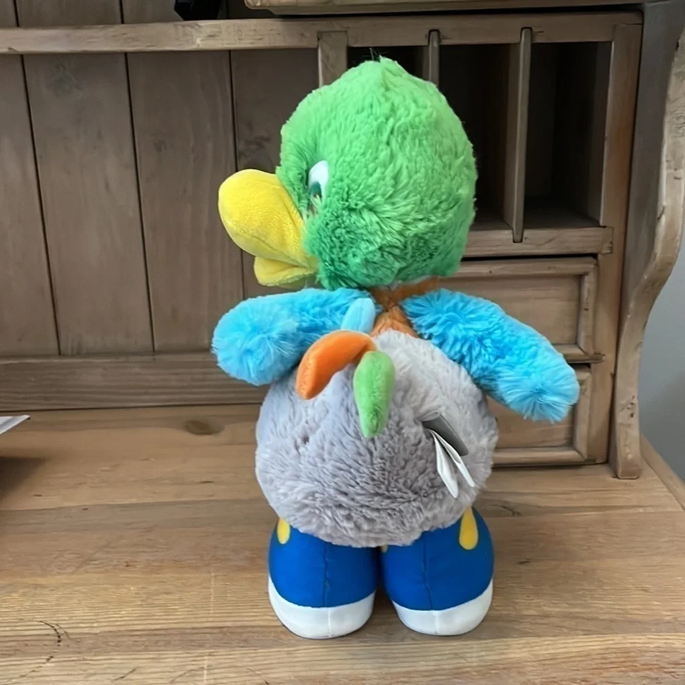 Hallmark Booty-Shakin’ Duck Plush Sings Dances “Shake Your Booty” 2016